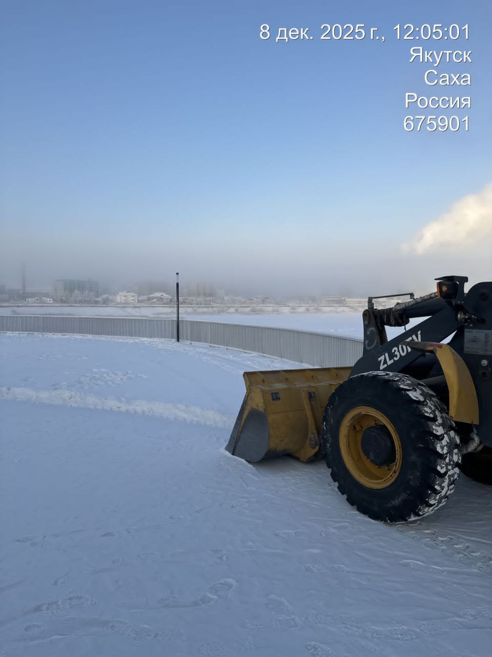 С добрым утром! Подрядная организация продолжает активно вывозить снег, аккуратно собранный с тротуаров С добрым утром! Подрядная организация продолжает активно вывозить снег, аккуратно собранный с тротуаров