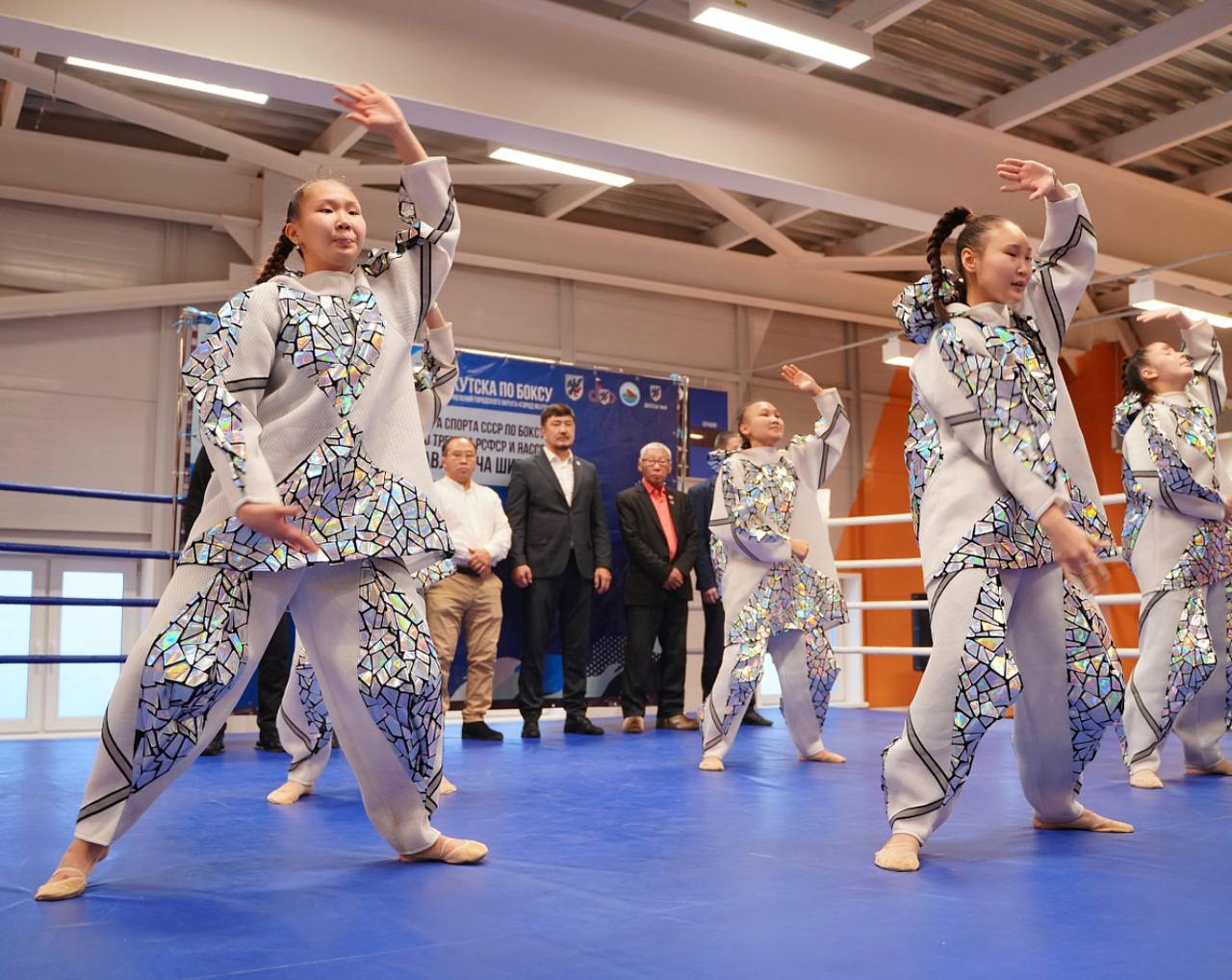 В Якутске стартовал турнир по боксу памяти Виктора Шитика В Якутске стартовал турнир по боксу памяти Виктора Шитика