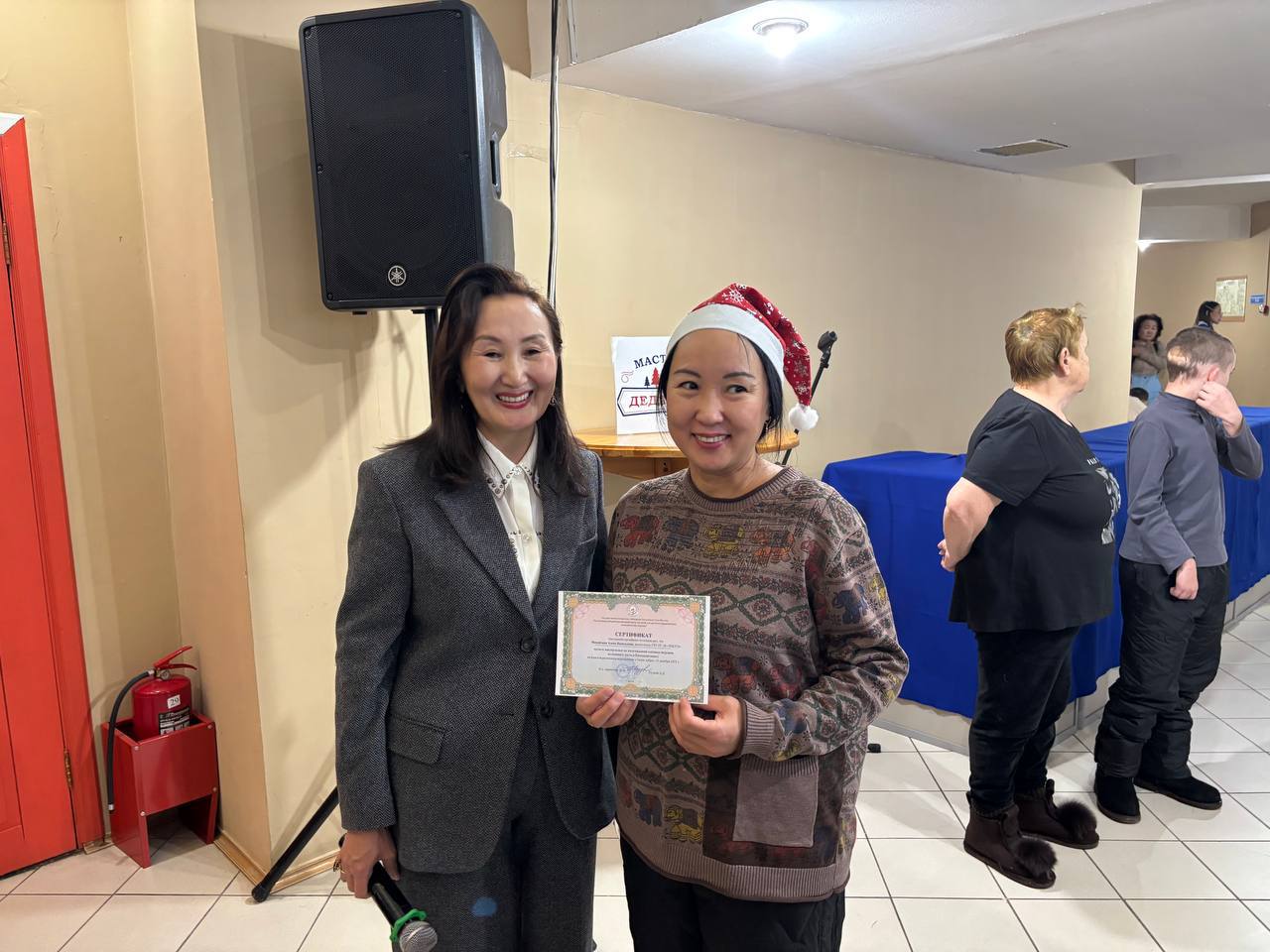 Мастерская Деда Мороза в Якутске порадовала детей с ОВЗ Мастерская Деда Мороза в Якутске порадовала детей с ОВЗ