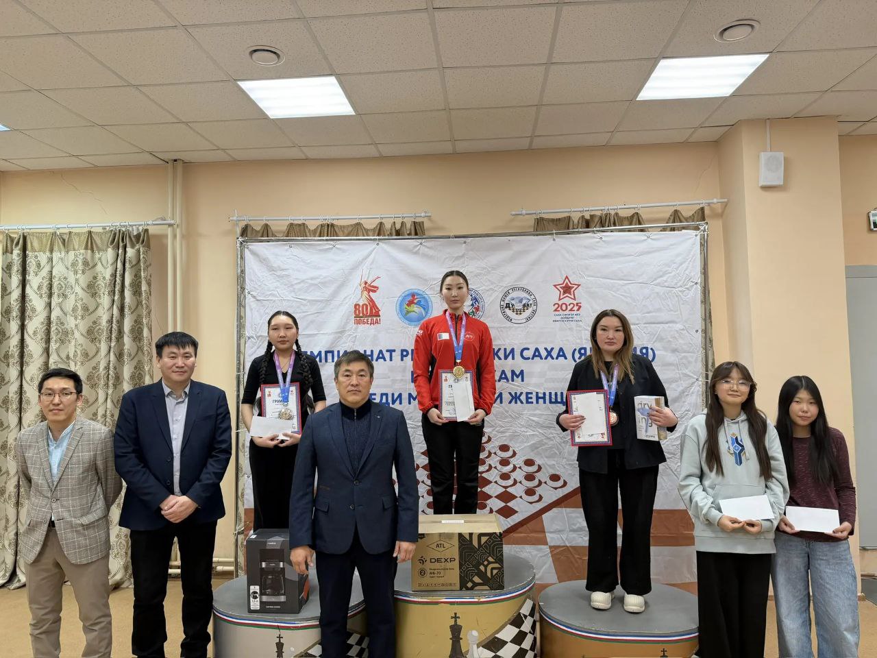 ИТОГИ ЧЕМПИОНАТА РС(Я) по стоклеточным шашкам: Триумфаторы всех программ! ИТОГИ ЧЕМПИОНАТА РС(Я) по стоклеточным шашкам: Триумфаторы всех программ!