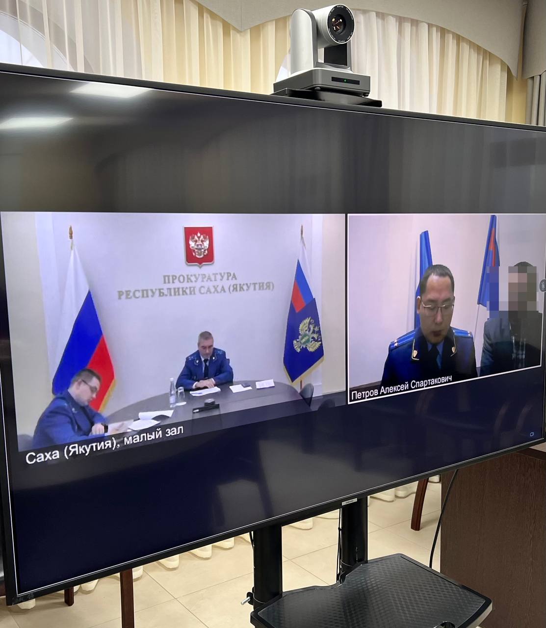 Первый заместитель прокурора Республики Саха (Якутия) Сергей Губин провел личный прием жителей отдаленных районов республики Первый заместитель прокурора Республики Саха (Якутия) Сергей Губин провел личный прием жителей отдаленных районов республики