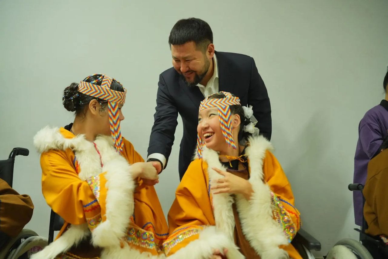 Евгений Григорьев: Сегодня в Культурном центре «Сергеляхские огни» состоялся традиционный, четвертый по счёту инклюзивный концерт «Обнимаю сердцем» Евгений Григорьев: Сегодня в Культурном центре «Сергеляхские огни» состоялся традиционный, четвертый по счёту инклюзивный концерт «Обнимаю сердцем»