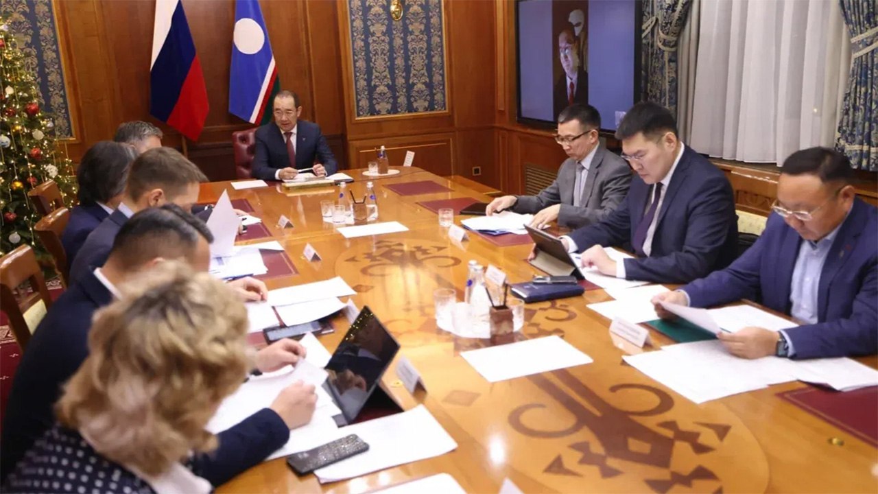 Айсен Николаев рассмотрел вопросы газификации Южной и Западной Якутии