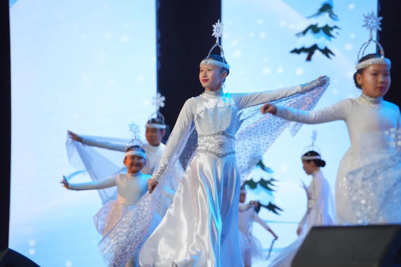 Евгений Григорьев: Сегодня в Культурном центре «Сергеляхские огни» состоялся традиционный, четвертый по счёту инклюзивный концерт «Обнимаю сердцем» Евгений Григорьев: Сегодня в Культурном центре «Сергеляхские огни» состоялся традиционный, четвертый по счёту инклюзивный концерт «Обнимаю сердцем»