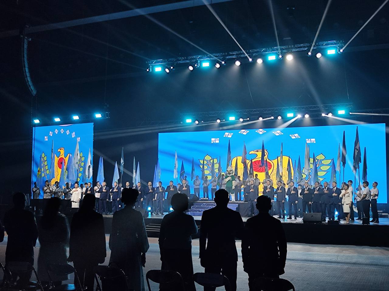 Официальным символом IX Игр народов Якутии станет сокол