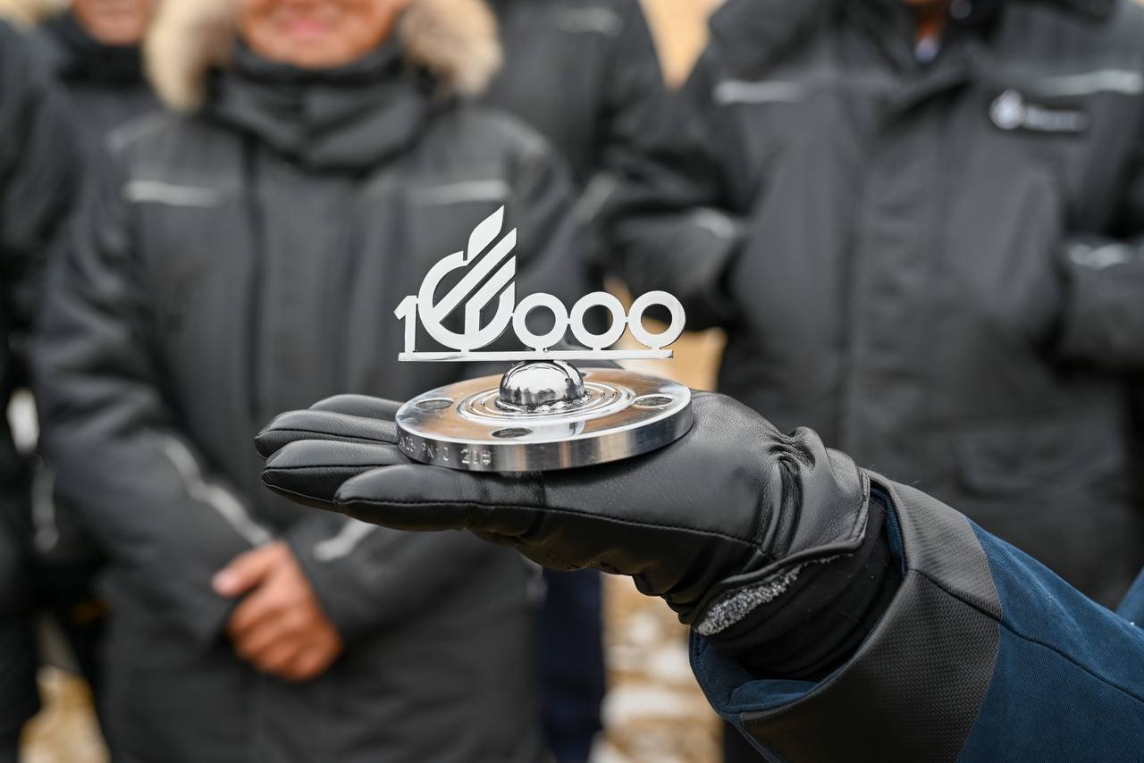 В рамках рассмотрения итогов финансово-хозяйственной деятельности национальной нефтегазовой компании «Сахатранснефтегаз», я доложил Главе Якутии Айсену Сергеевичу Николаеву о выполненных задачах 2025 года и планах на 2026 год В рамках рассмотрения итогов финансово-хозяйственной деятельности национальной нефтегазовой компании «Сахатранснефтегаз», я доложил Главе Якутии Айсену Сергеевичу Николаеву о выполненных задачах 2025 года и планах на 2026 год