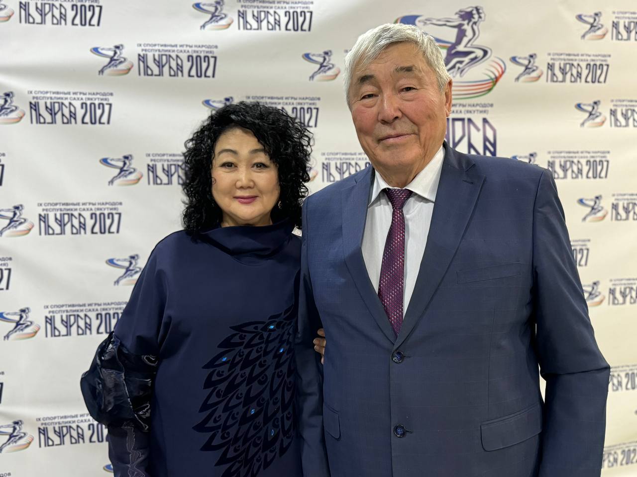 Сегодня в спортивном комплексе «Триумф» было много радостных лиц, встречающихся с земляками-нюрбинцами