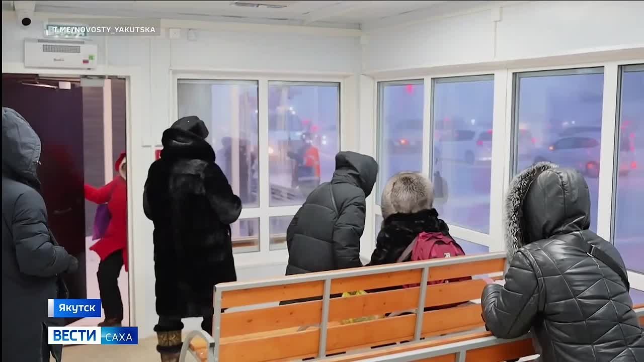 Сразу три тёплые автобусные остановки открылись в Якутске