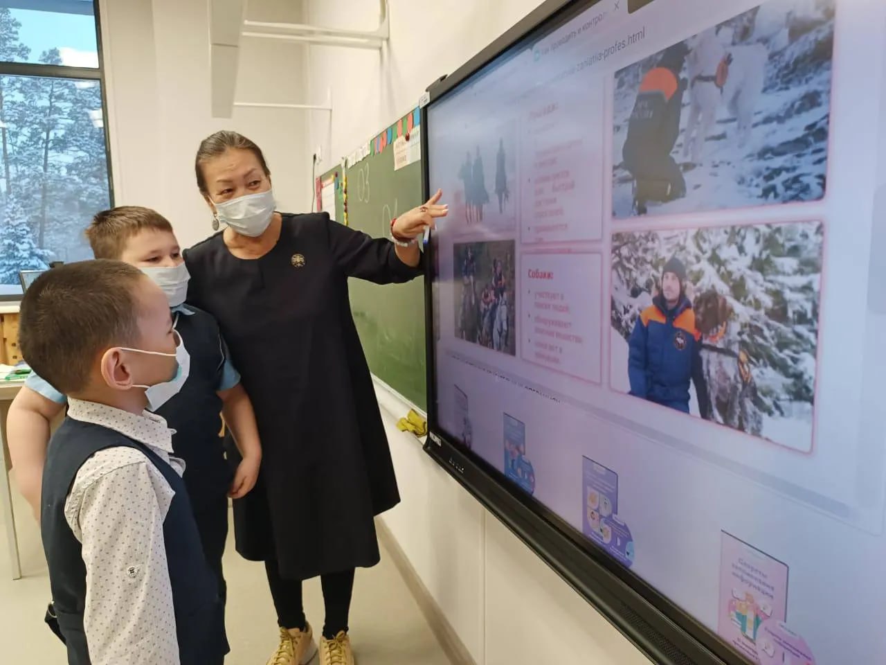 Айсен Николаев посетил Адаптивный образовательный комплекс в Якутске Айсен Николаев посетил Адаптивный образовательный комплекс в Якутске