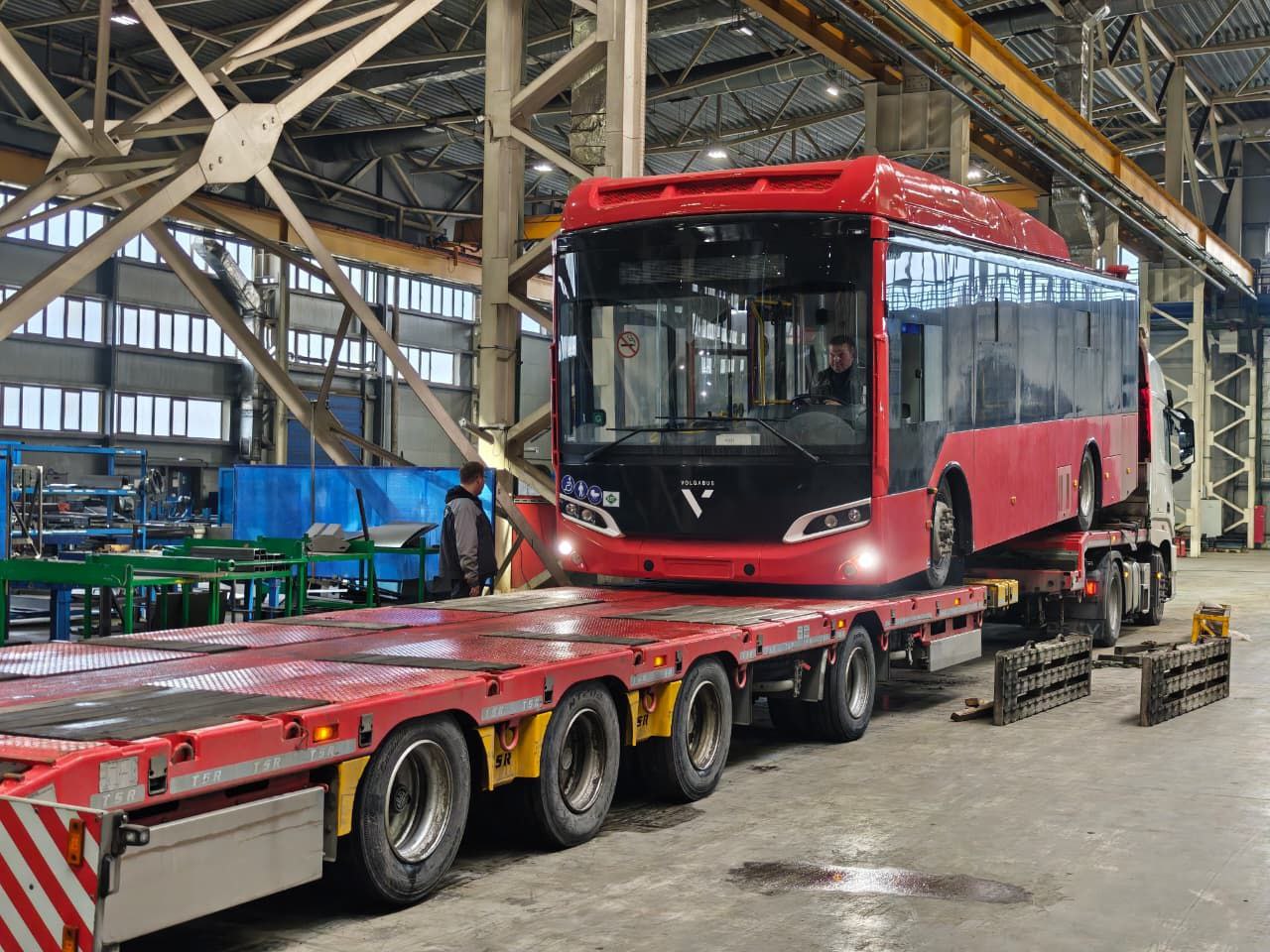Евгений Григорьев: На автозаводе во Владимире началась отгрузка первых 10 автобусов марки Волгабас для городских маршрутов Якутска Евгений Григорьев: На автозаводе во Владимире началась отгрузка первых 10 автобусов марки Волгабас для городских маршрутов Якутска