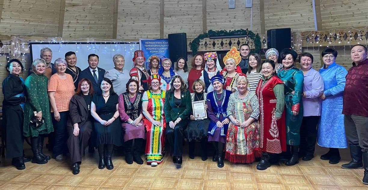 12 декабря в Окружной администрации г. Якутска состоялось торжественное мероприятие, посвященное Дню Конституции