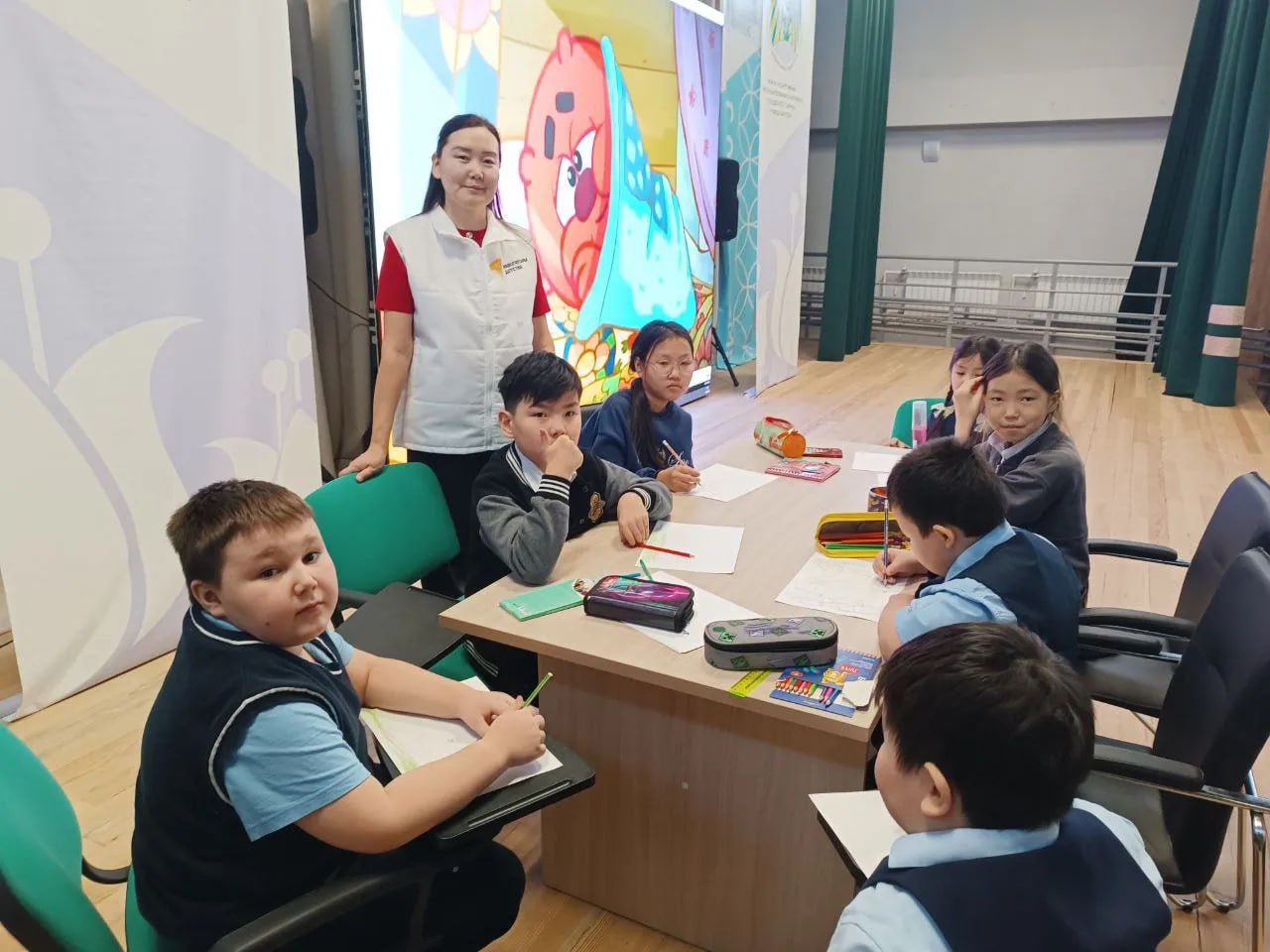 Айсен Николаев посетил Адаптивный образовательный комплекс в Якутске