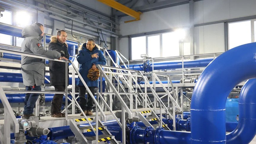 Айсен Николаев проверил готовность нового крупнейшего водоузла в Якутске