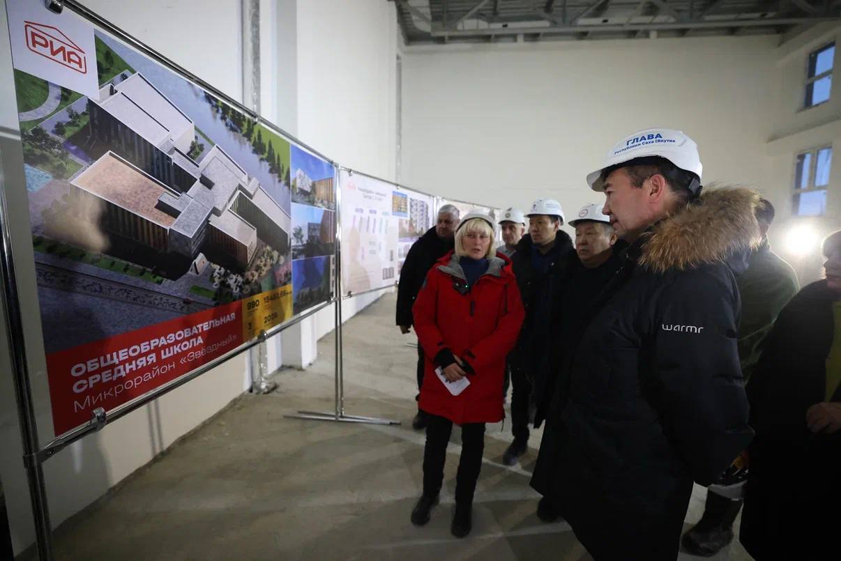 Айсен Николаев: Сегодня в микрорайоне Звёздный осмотрел ход строительства школы на 990 мест Айсен Николаев: Сегодня в микрорайоне Звёздный осмотрел ход строительства школы на 990 мест