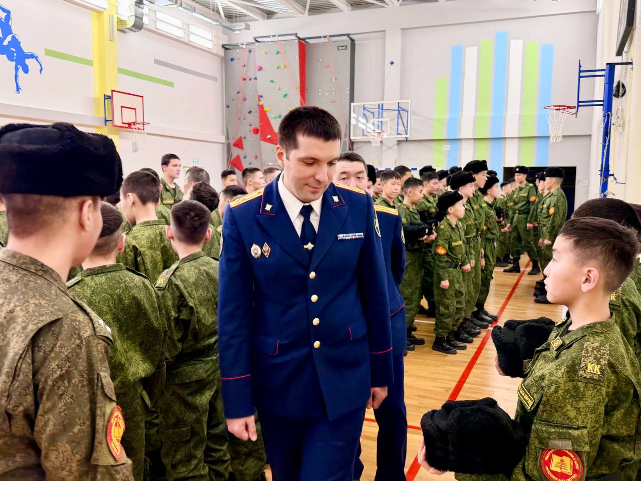 Новый шаг в профессиональном и патриотическом воспитании будущих следователей: в городе Якутске открыты подшефные классы следственного управления Новый шаг в профессиональном и патриотическом воспитании будущих следователей: в городе Якутске открыты подшефные классы следственного управления