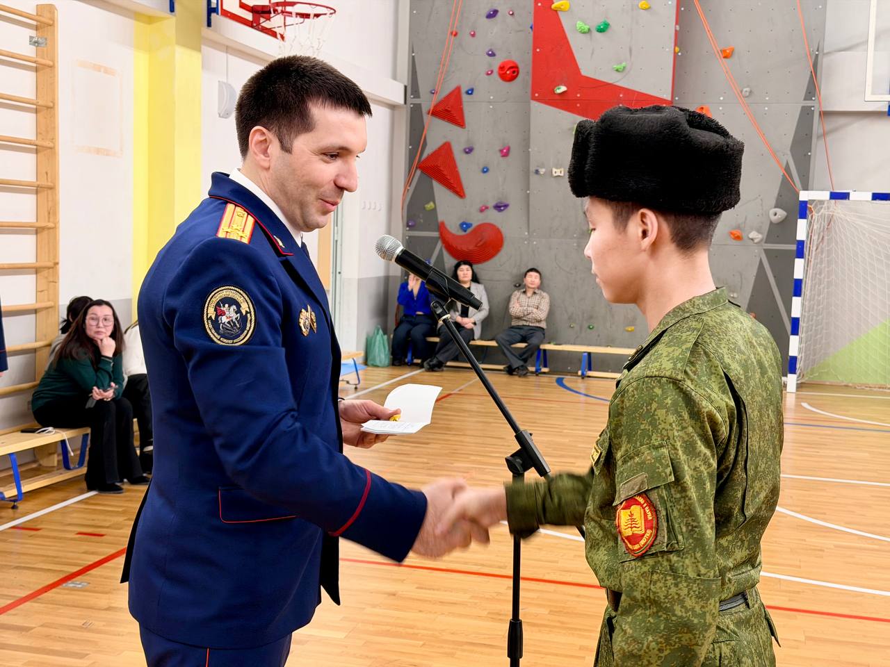 Новый шаг в профессиональном и патриотическом воспитании будущих следователей: в городе Якутске открыты подшефные классы следственного управления Новый шаг в профессиональном и патриотическом воспитании будущих следователей: в городе Якутске открыты подшефные классы следственного управления