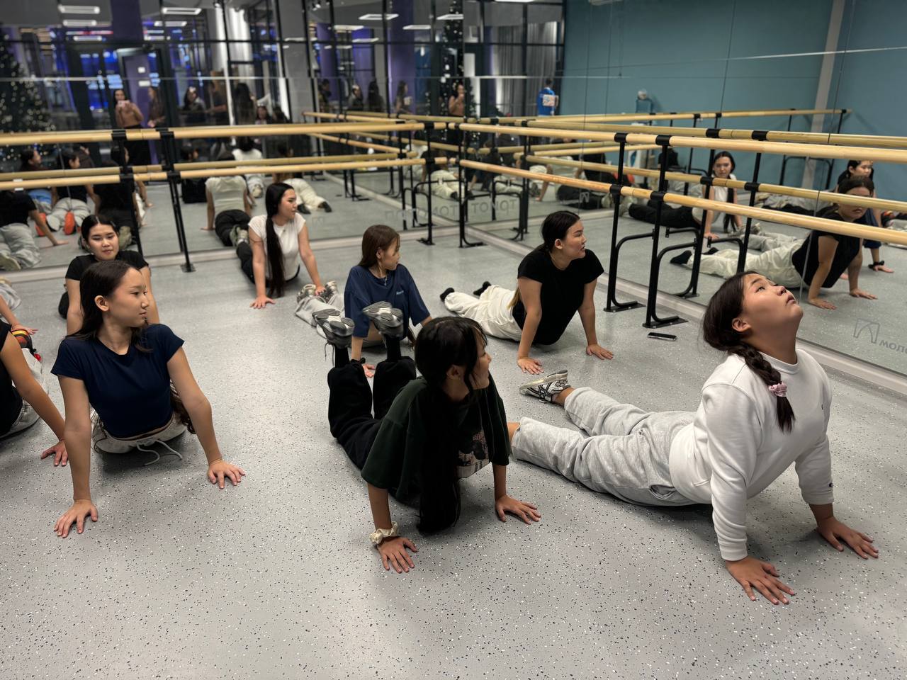 В Якутске торжественно открыли молодежный центр «Патриот» В Якутске торжественно открыли молодежный центр «Патриот»