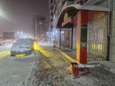 #пишут Взял и заморозился на подъезде к магазину