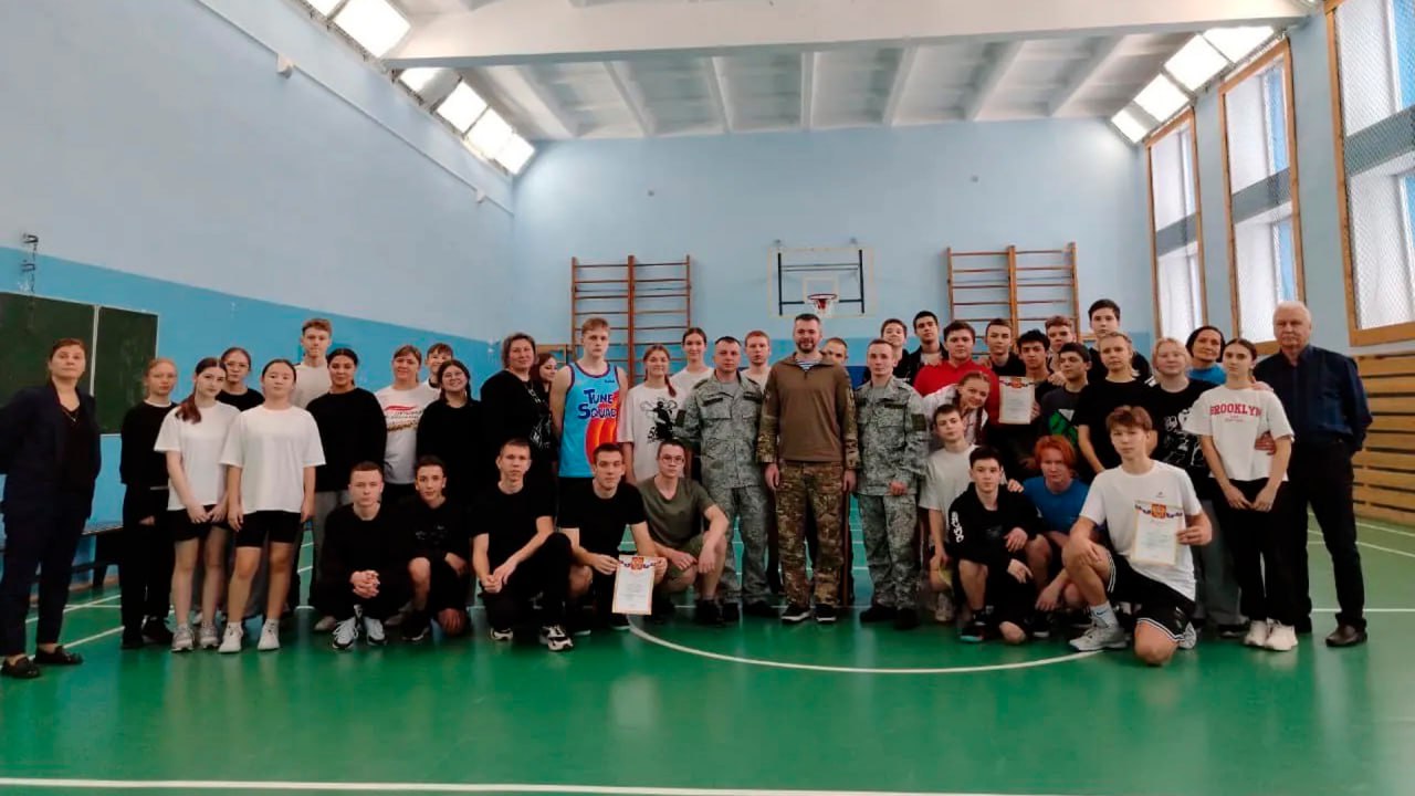 Ветеран СВО Артём Стрелянный занимается патриотическим воспитанием молодёжи в посёлке Пеледуй