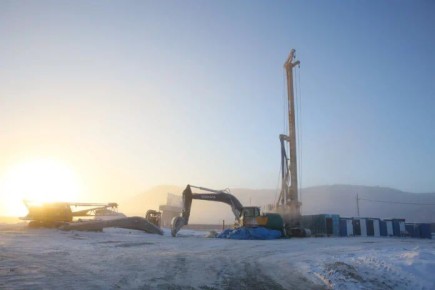 Круглогодичное строительство Ленского моста: Как идет процесс