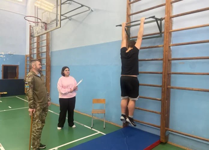 Ветеран СВО участвует в патриотическом воспитании молодёжи посёлка Пеледуй