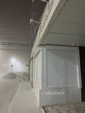 Здравствуйте, сегодня 16.12.25 в 7-07 утра в -49 градусов остановка Советская закрыта, у мэрии есть совесть?