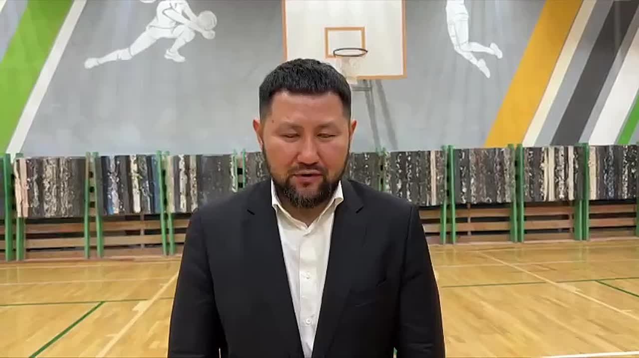 Глава Якутска Евгений Григорьев после ежегодной пресс-конференции тепло поздравил дорогих наших подписчиков с наступающим Новым годом, пожелав любви, радости и счастья!