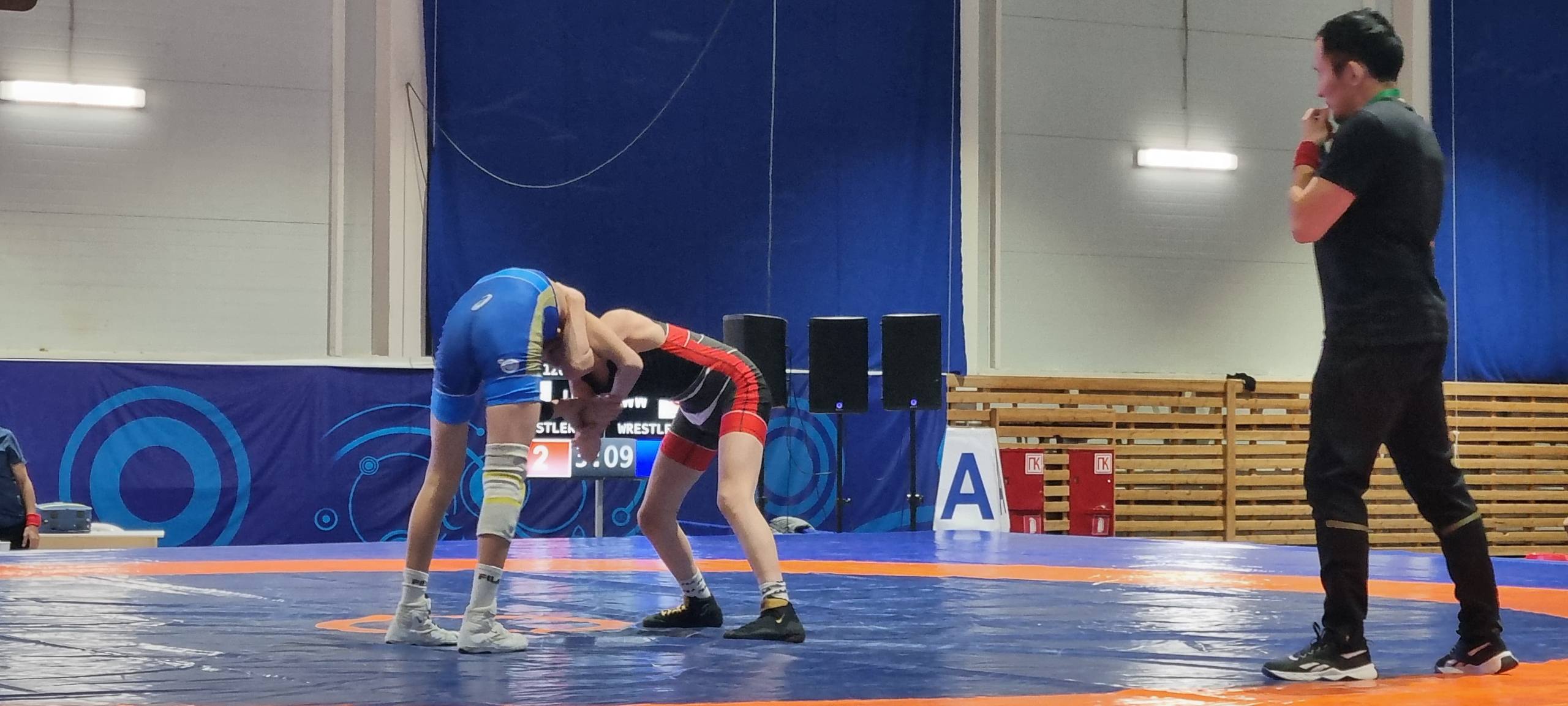 Усть-Алданском улусе состоялся республиканский турнир по вольной борьбе памяти Александра Бурнашева Усть-Алданском улусе состоялся республиканский турнир по вольной борьбе памяти Александра Бурнашева