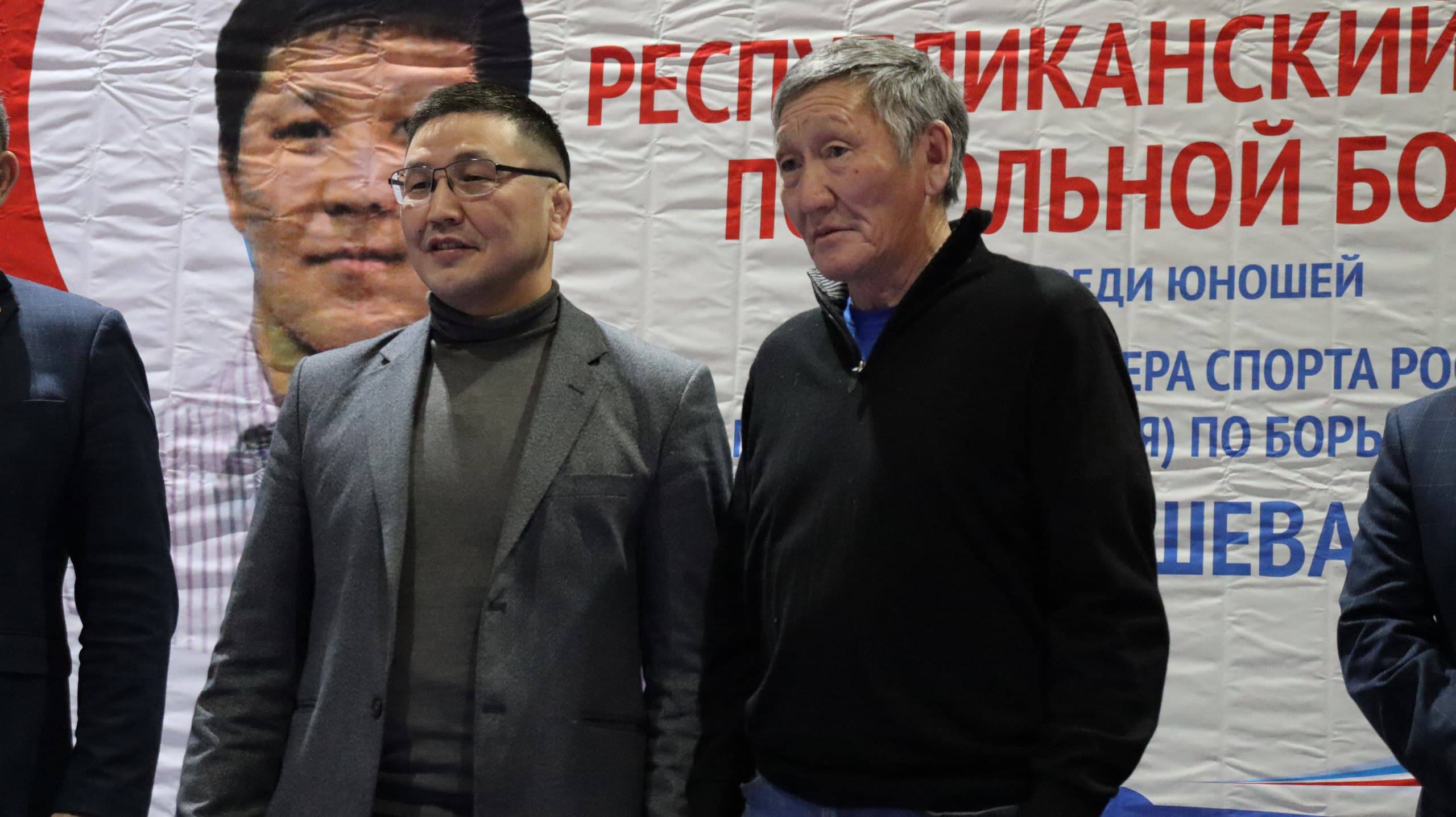 Усть-Алданском улусе состоялся республиканский турнир по вольной борьбе памяти Александра Бурнашева Усть-Алданском улусе состоялся республиканский турнир по вольной борьбе памяти Александра Бурнашева