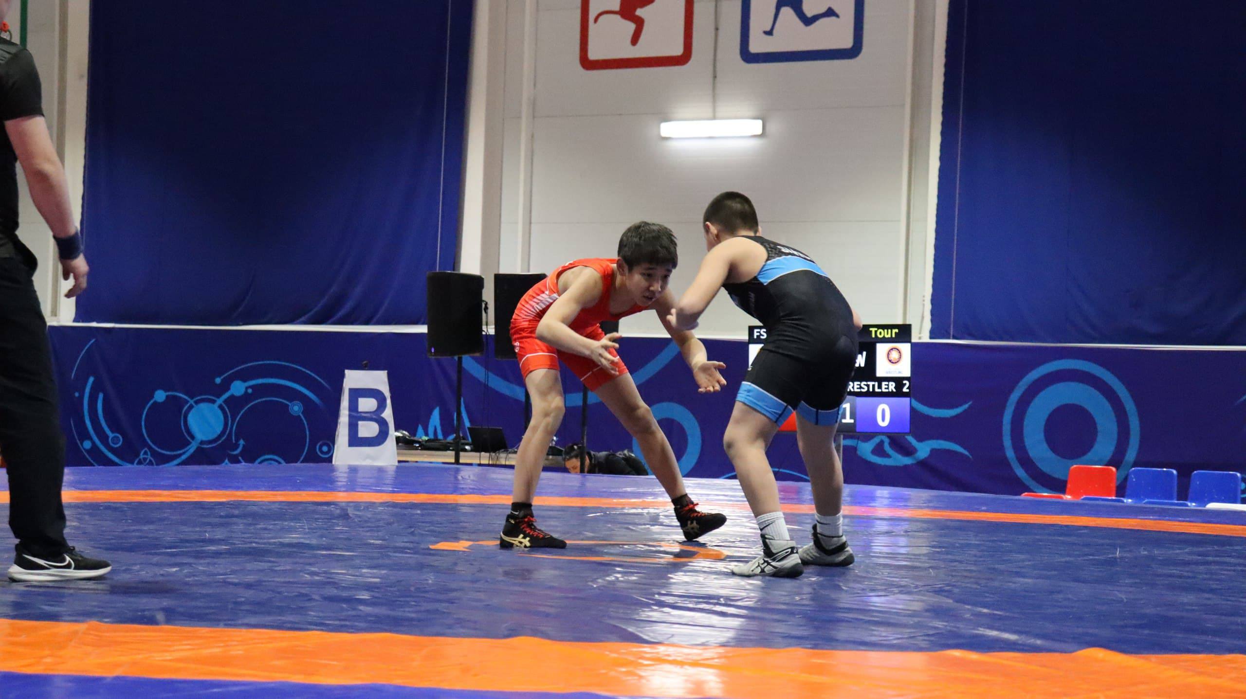 Усть-Алданском улусе состоялся республиканский турнир по вольной борьбе памяти Александра Бурнашева Усть-Алданском улусе состоялся республиканский турнир по вольной борьбе памяти Александра Бурнашева