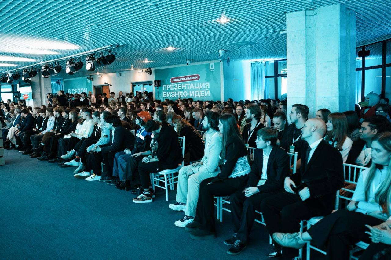 В Якутии партия «Новые люди» помогла студентам запустить необычный сервис выгула домашних животных В Якутии партия «Новые люди» помогла студентам запустить необычный сервис выгула домашних животных