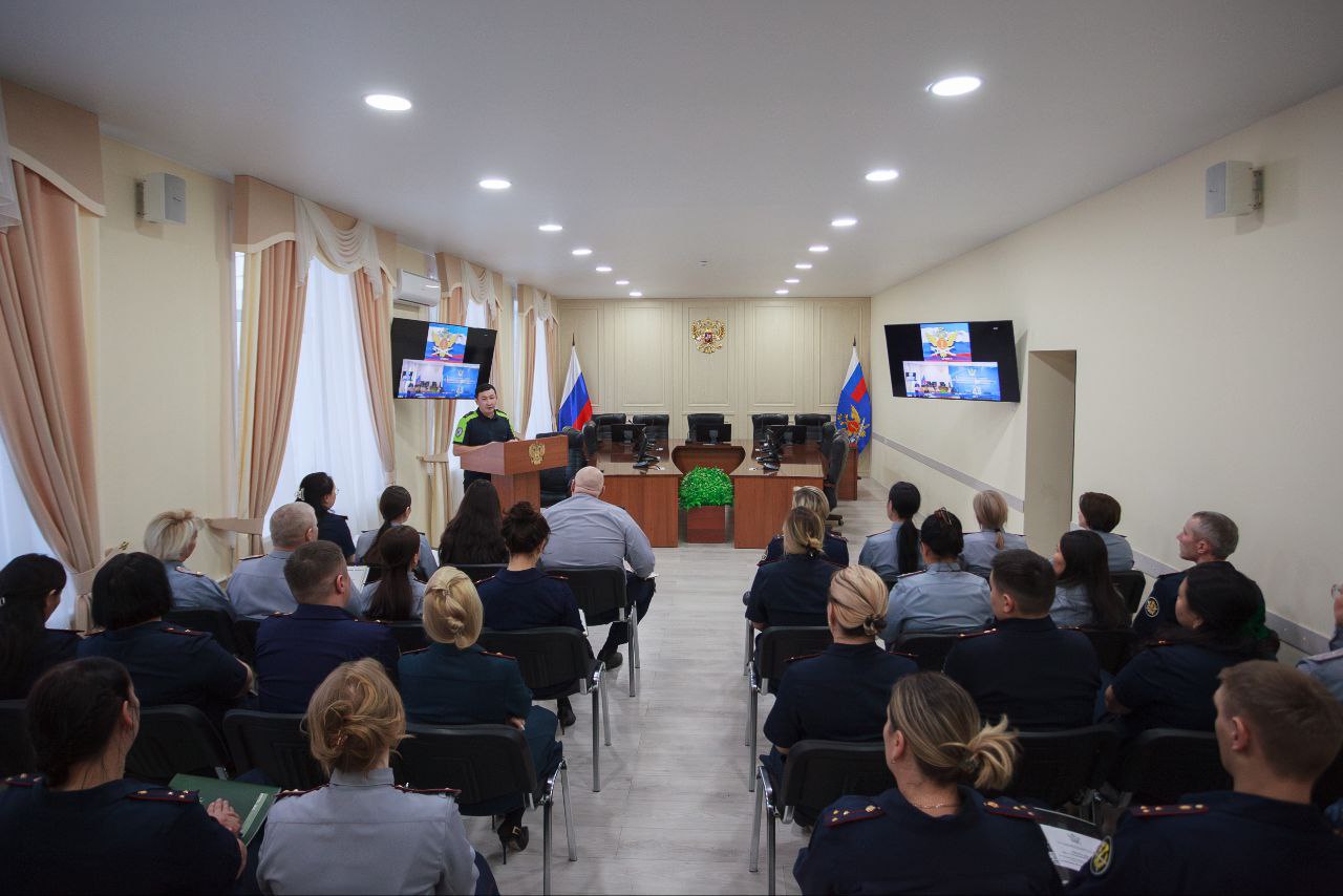 В УФСИН выступил представитель Управления Госавтоинспекции МВД региона В УФСИН выступил представитель Управления Госавтоинспекции МВД региона