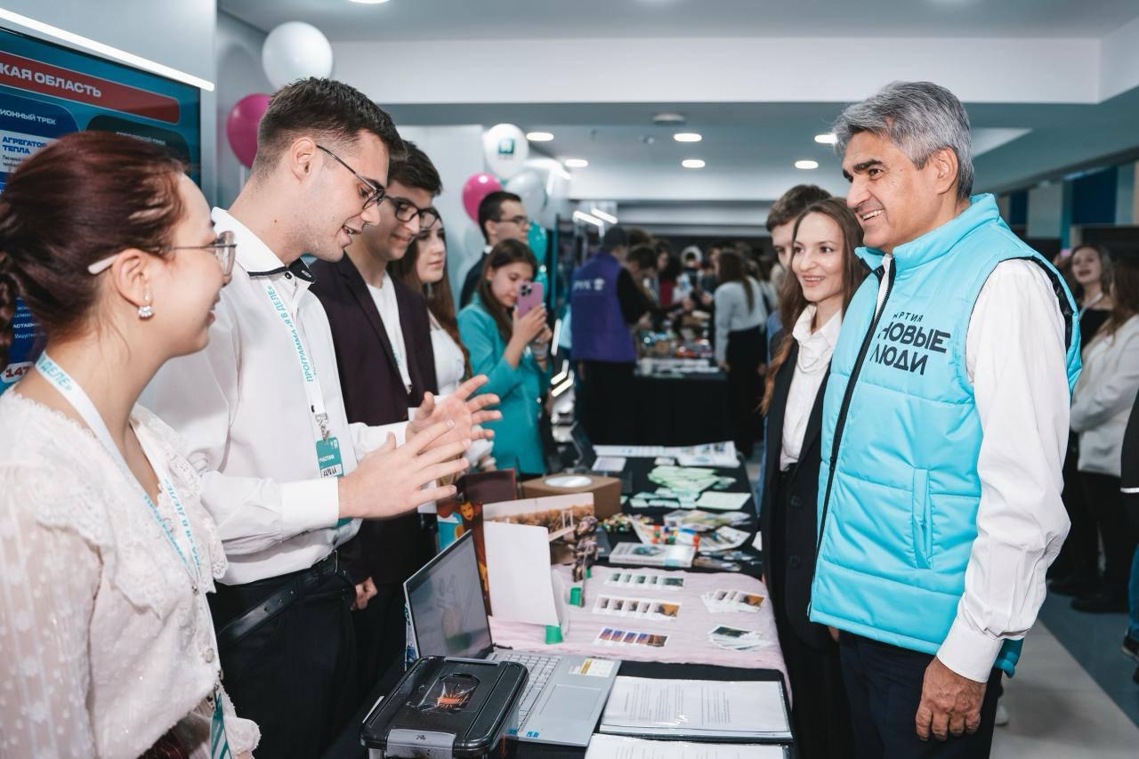 В Якутии партия «Новые люди» помогла студентам запустить необычный сервис выгула домашних животных В Якутии партия «Новые люди» помогла студентам запустить необычный сервис выгула домашних животных