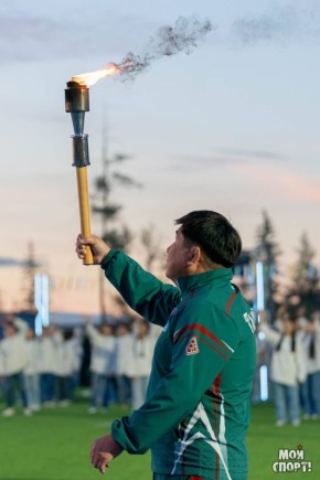 Прямой эфир на НВК «Саха». Сегодня в передаче «Олох уэhугэр» («В гуще событий») подведем спортивные итоги уходящего 2025 года