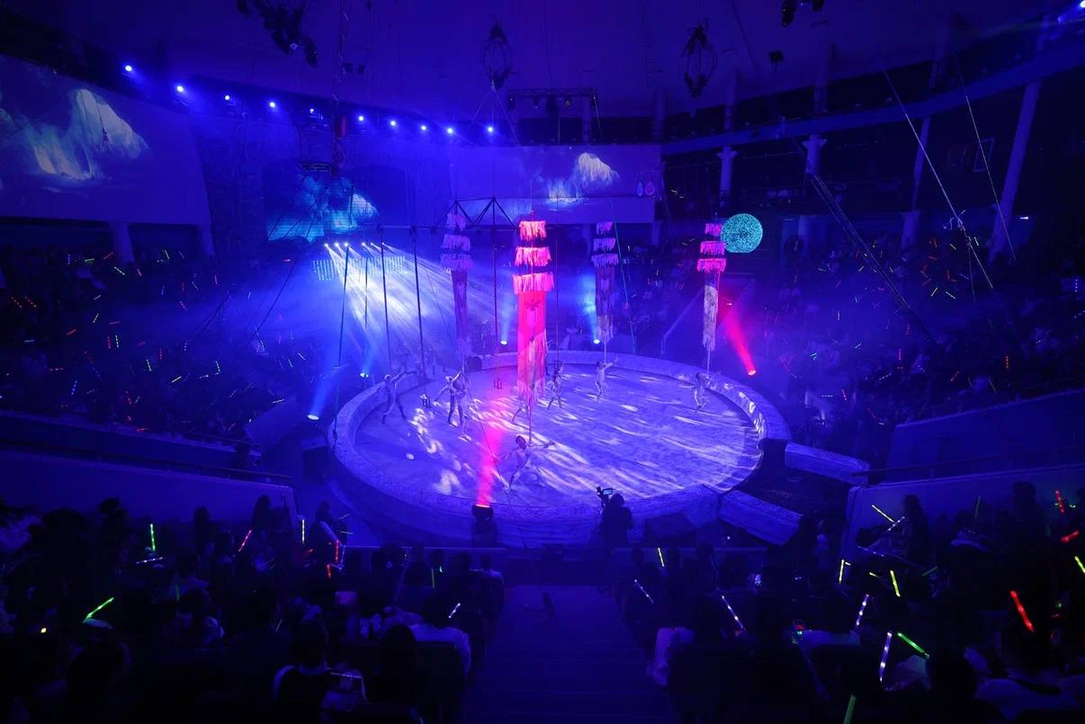 Айсен Николаев: В столице Якутии собрались 700 ребят со всей республики, и, если бы меня спросили, как выглядит будущее Якутии, я бы просто показал им этот зал Айсен Николаев: В столице Якутии собрались 700 ребят со всей республики, и, если бы меня спросили, как выглядит будущее Якутии, я бы просто показал им этот зал