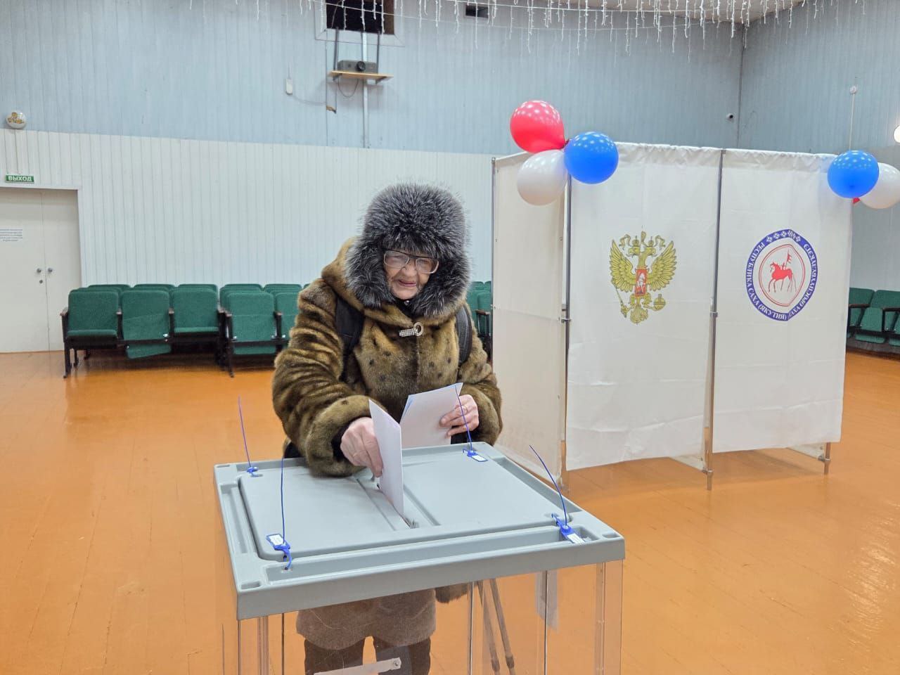 Председатель Абыйской ТИК Елена Новикова сообщает: Несмотря на суровые морозы, снег и ветер, старшее поколение показывает всем пример гражданской ответственности Председатель Абыйской ТИК Елена Новикова сообщает: Несмотря на суровые морозы, снег и ветер, старшее поколение показывает всем пример гражданской ответственности