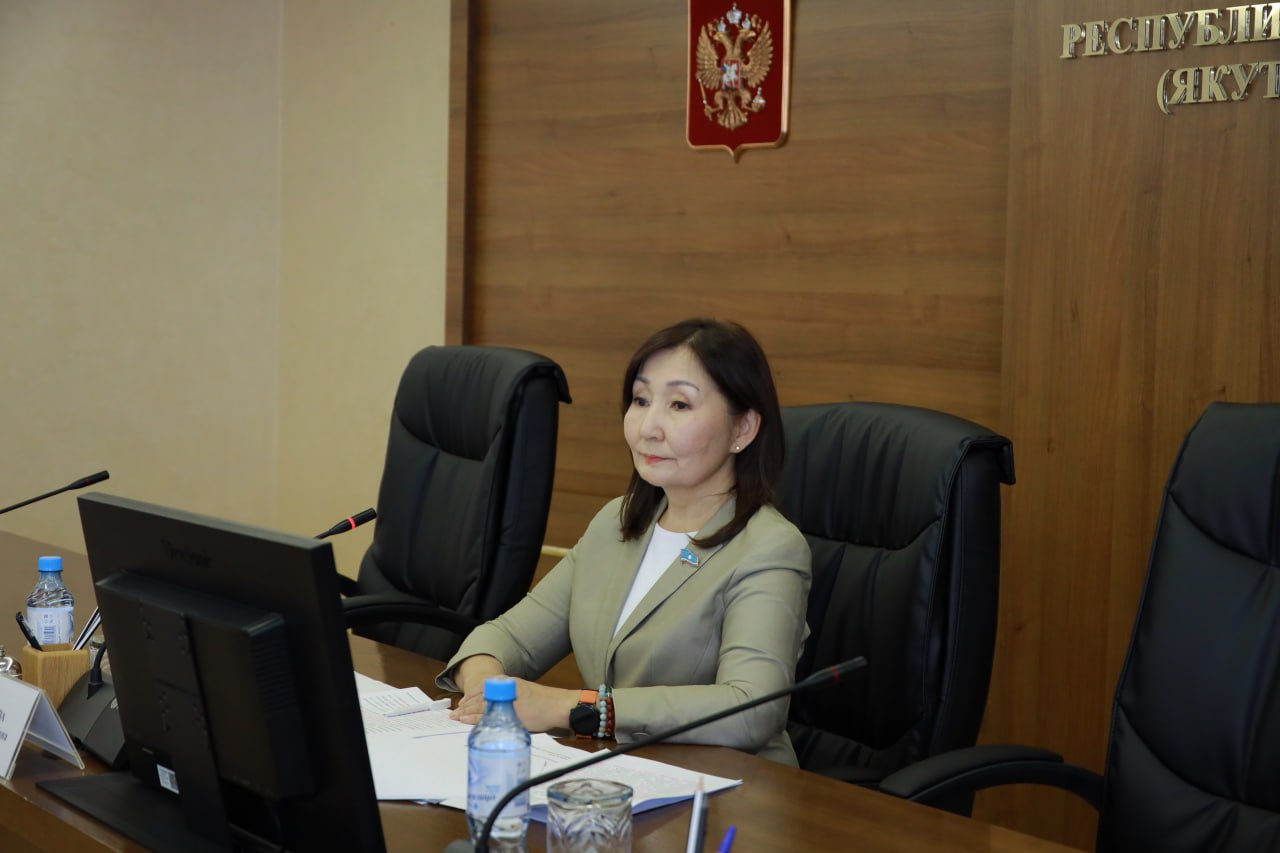 Андрей Находкин представил видение своего отношения к выступлению Айсена Николаева Андрей Находкин представил видение своего отношения к выступлению Айсена Николаева