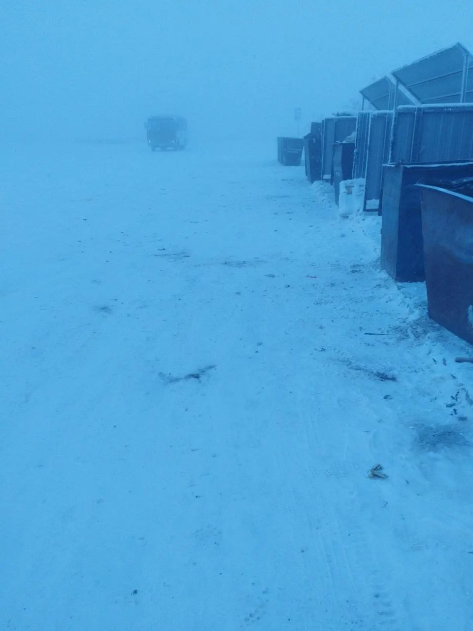 Сегодня наши дворники выполнили очередной комплекс работ по благоустройству территории Сайсарского округа: Сегодня наши дворники выполнили очередной комплекс работ по благоустройству территории Сайсарского округа: