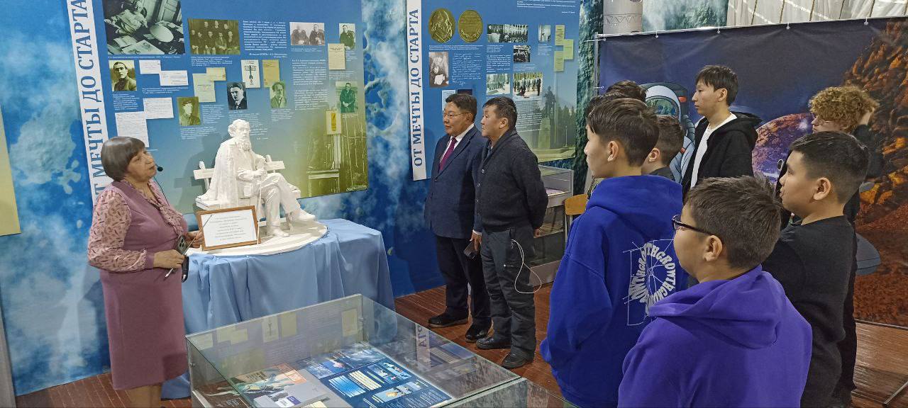 Амгинские учащиеся стали очевидцами запуска первого якутского спутника «Чолбон» Амгинские учащиеся стали очевидцами запуска первого якутского спутника «Чолбон»