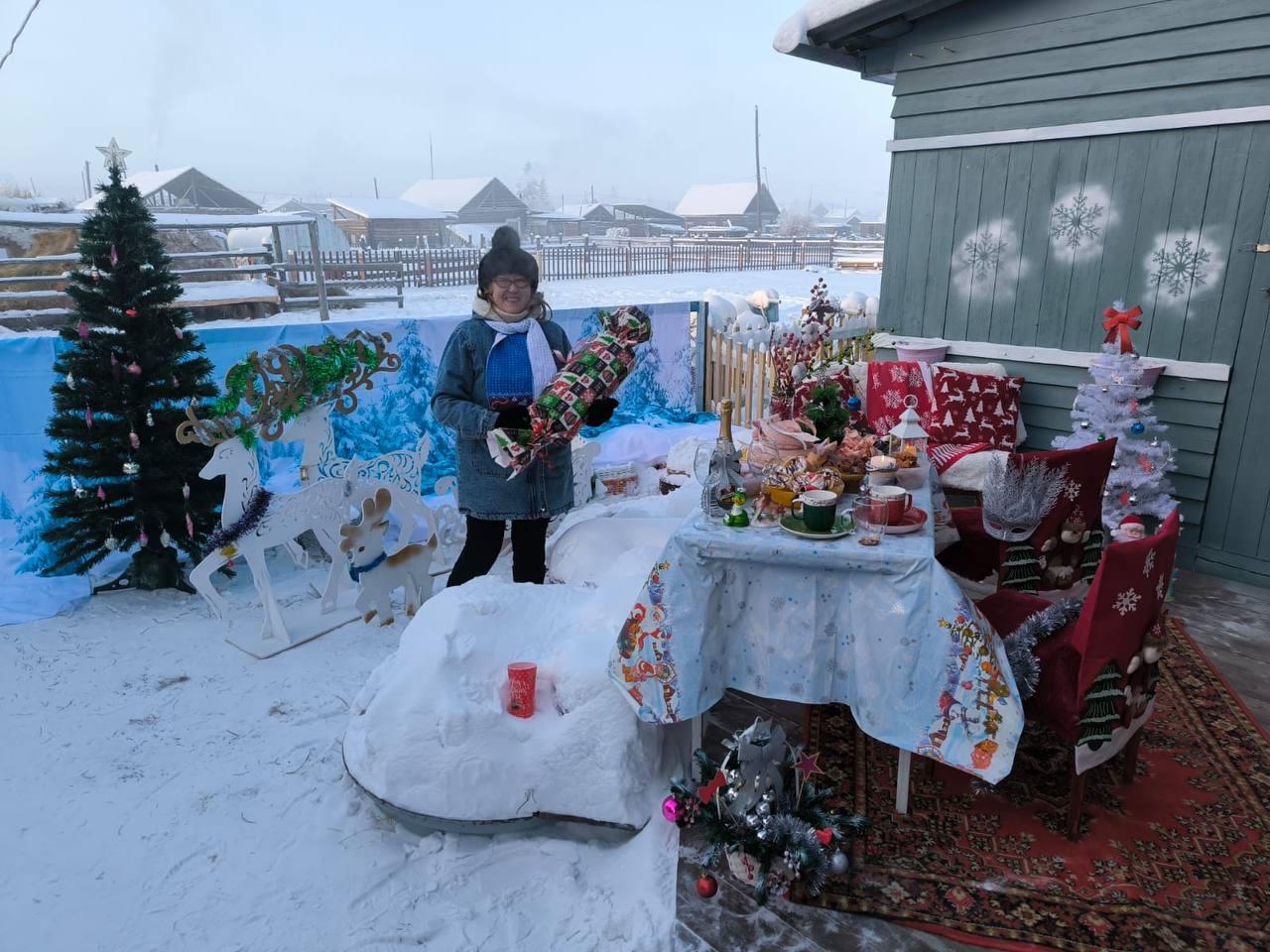 #КэлэниэрСаадьылынан. Уус Алдан Байаантай нэилиэгин Танда блэгин олохтоохторо Екатерина, Александр Готовцевтар оолоро, сиэннэрэ кэлэллэригэр тэлгээлэригэр то астаах остуолу тардан, Саа дьыллааы киэргэтиинэн симээн крсрг... #КэлэниэрСаадьылынан. Уус Алдан Байаантай нэилиэгин Танда блэгин олохтоохторо Екатерина, Александр Готовцевтар оолоро, сиэннэрэ кэлэллэригэр тэлгээлэригэр то астаах остуолу тардан, Саа дьыллааы киэргэтиинэн симээн крсрг...