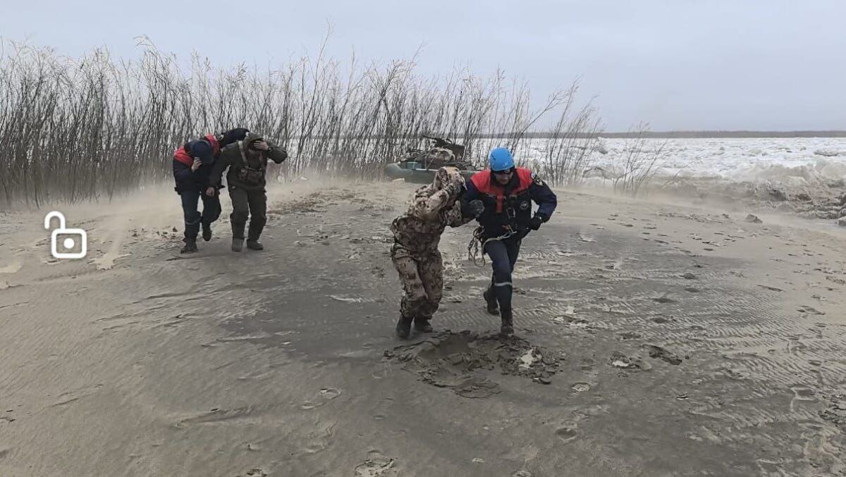 250 человек между льдом, огнём и горами: как Служба спасения Якутии отработала самый напряженный год 250 человек между льдом, огнём и горами: как Служба спасения Якутии отработала самый напряженный год