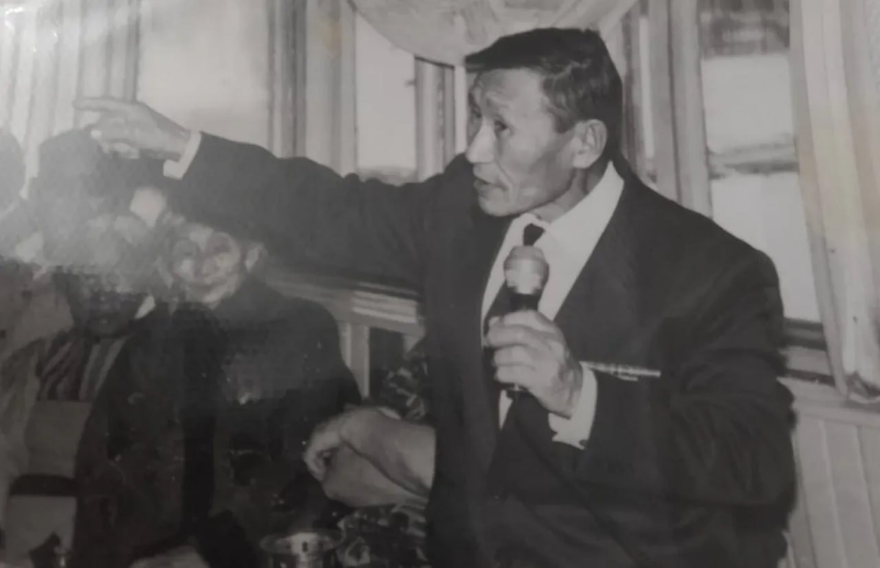 Ветеран труда из Булунского района Иннокентий Стручков отметил 100-летие Ветеран труда из Булунского района Иннокентий Стручков отметил 100-летие