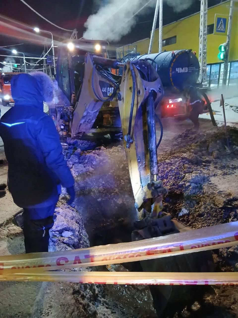 Искали утечку газа и оставили людей без воды