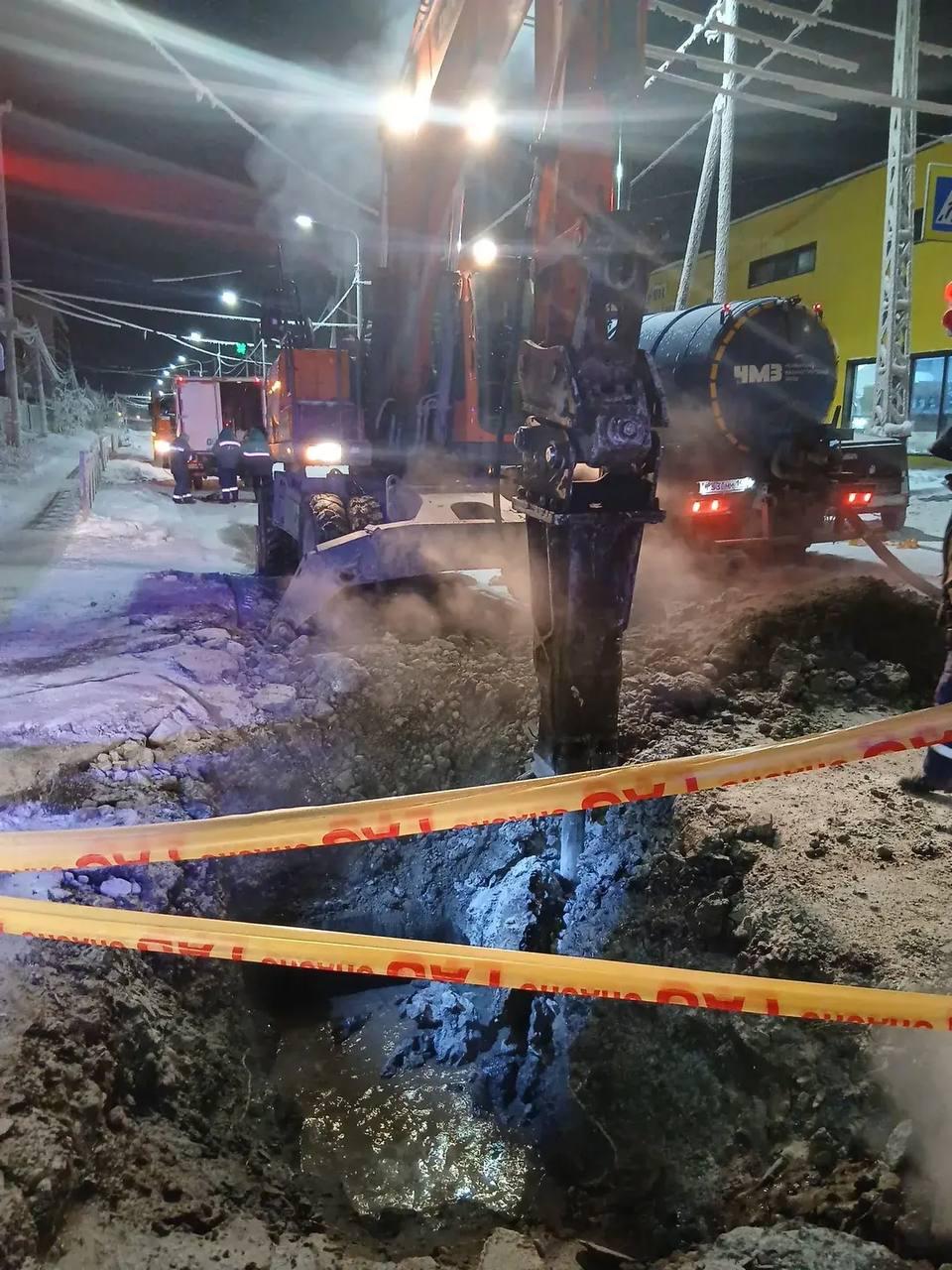 Искали утечку газа и оставили людей без воды Искали утечку газа и оставили людей без воды