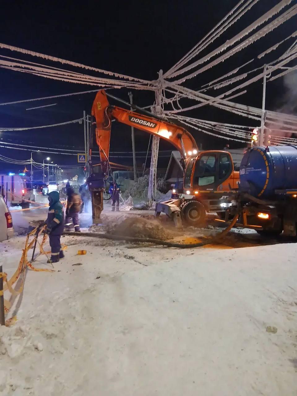 Искали утечку газа и оставили людей без воды Искали утечку газа и оставили людей без воды