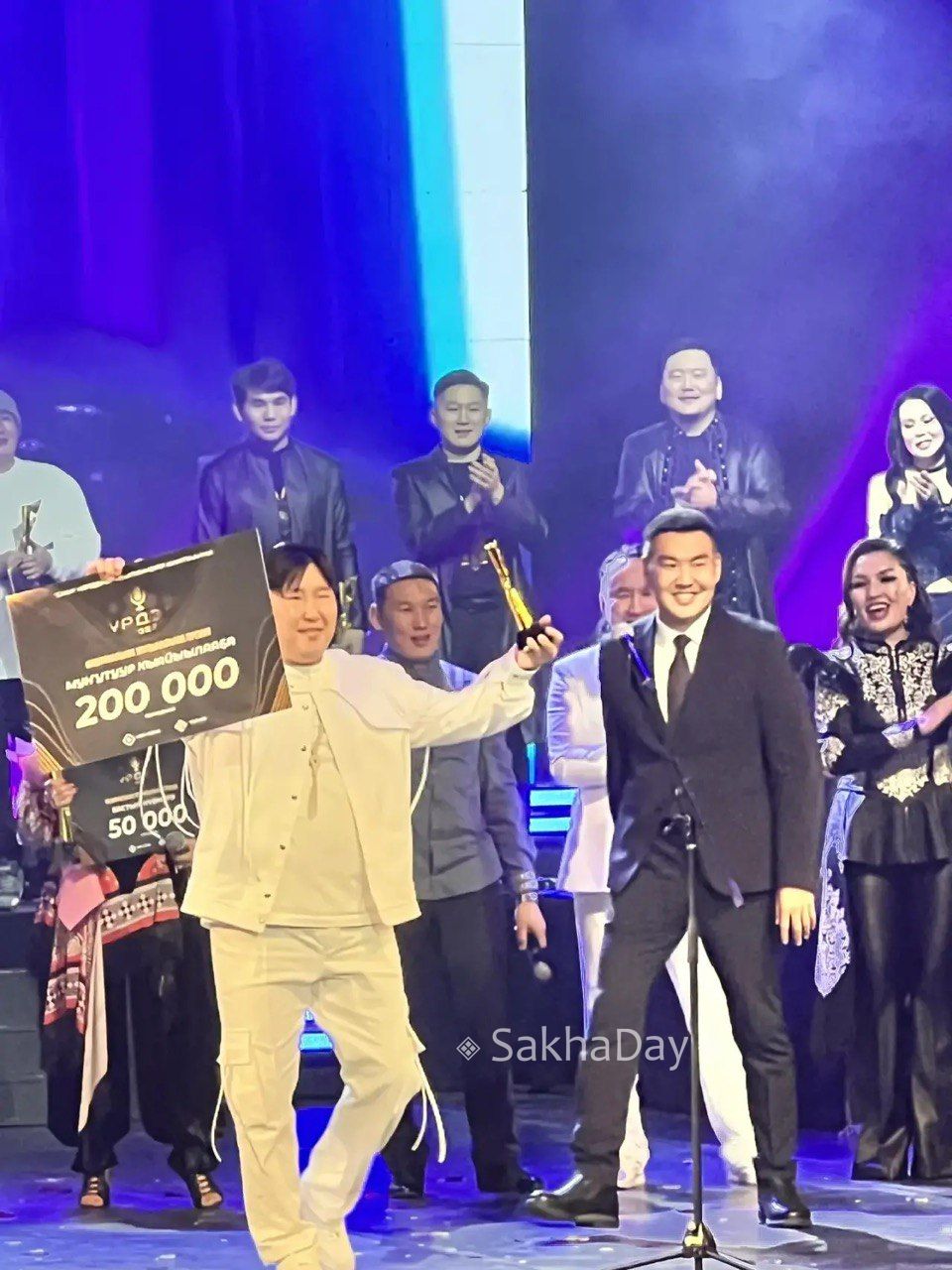 Завершился заключительный концерт музыкальной премии «рдэл» (Высота), учрежденной радио «Тэтим» НВК «Саха»