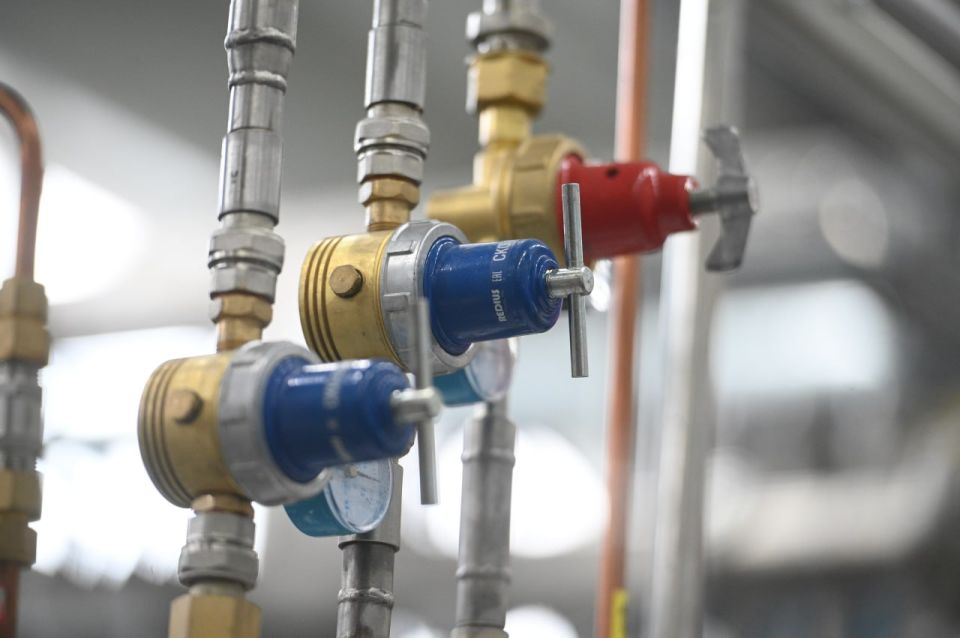 ���� � ������� ������������� � ������� 4 ������