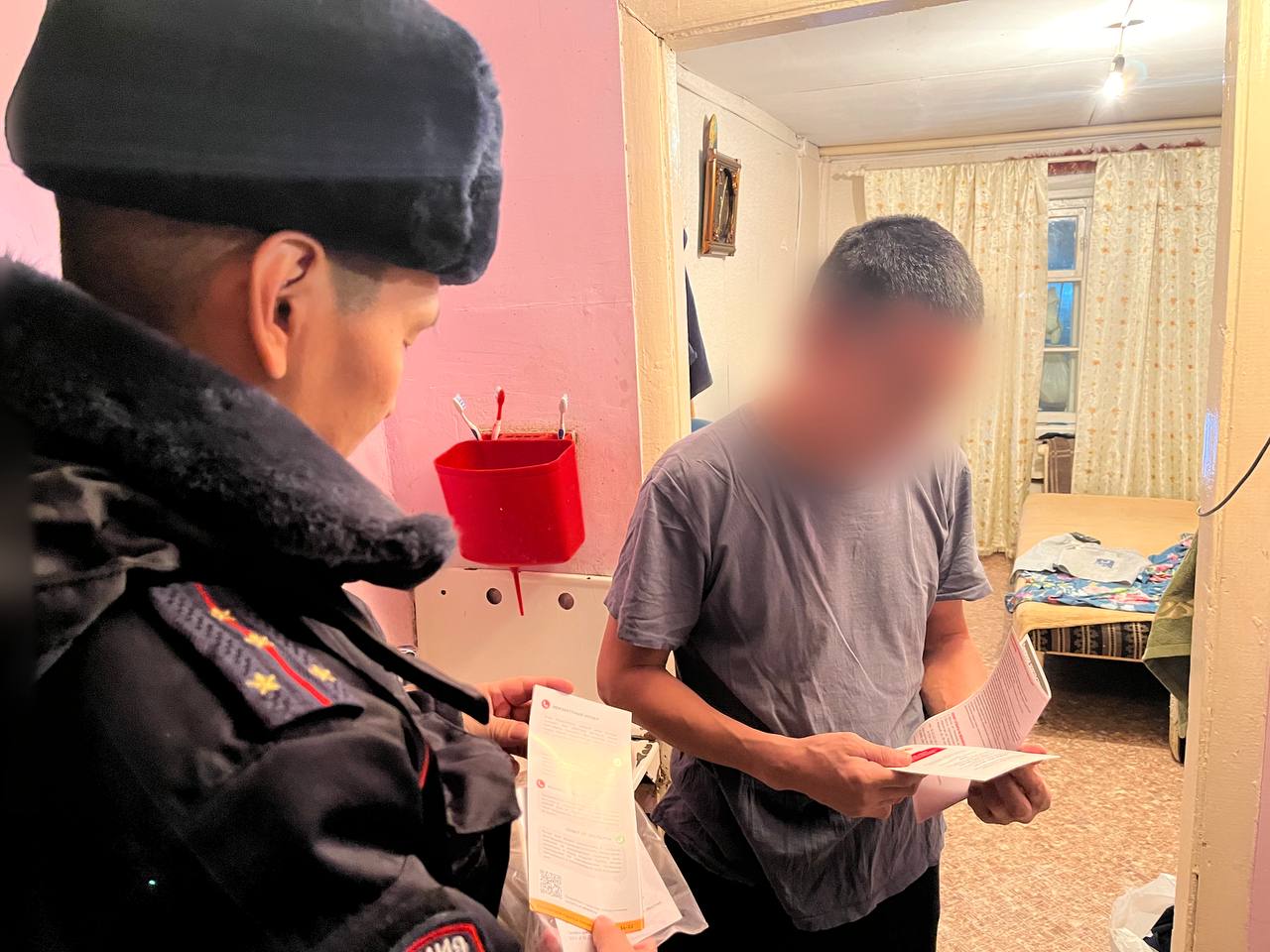 Операция «Быт». В целях предупреждения правонарушений и преступлений в быту, в том числе профилактики безнадзорности несовершеннолетних, а также предотвращения фактов дистанционного мошенничества, незаконного оборота... Операция «Быт». В целях предупреждения правонарушений и преступлений в быту, в том числе профилактики безнадзорности несовершеннолетних, а также предотвращения фактов дистанционного мошенничества, незаконного оборота...