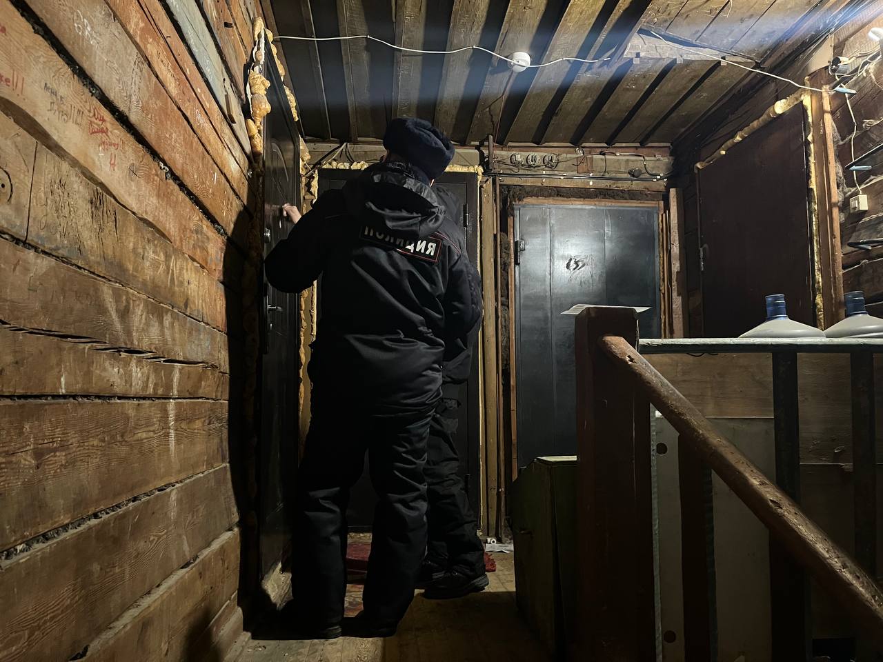 Операция «Быт». В целях предупреждения правонарушений и преступлений в быту, в том числе профилактики безнадзорности несовершеннолетних, а также предотвращения фактов дистанционного мошенничества, незаконного оборота... Операция «Быт». В целях предупреждения правонарушений и преступлений в быту, в том числе профилактики безнадзорности несовершеннолетних, а также предотвращения фактов дистанционного мошенничества, незаконного оборота...