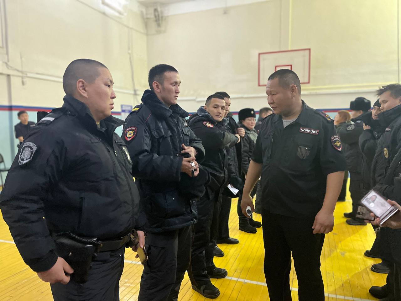 Операция «Быт». В целях предупреждения правонарушений и преступлений в быту, в том числе профилактики безнадзорности несовершеннолетних, а также предотвращения фактов дистанционного мошенничества, незаконного оборота... Операция «Быт». В целях предупреждения правонарушений и преступлений в быту, в том числе профилактики безнадзорности несовершеннолетних, а также предотвращения фактов дистанционного мошенничества, незаконного оборота...